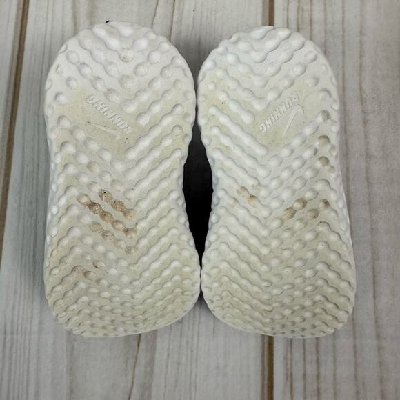nike revolution toddler shoes 7C - Picture 6 of 7